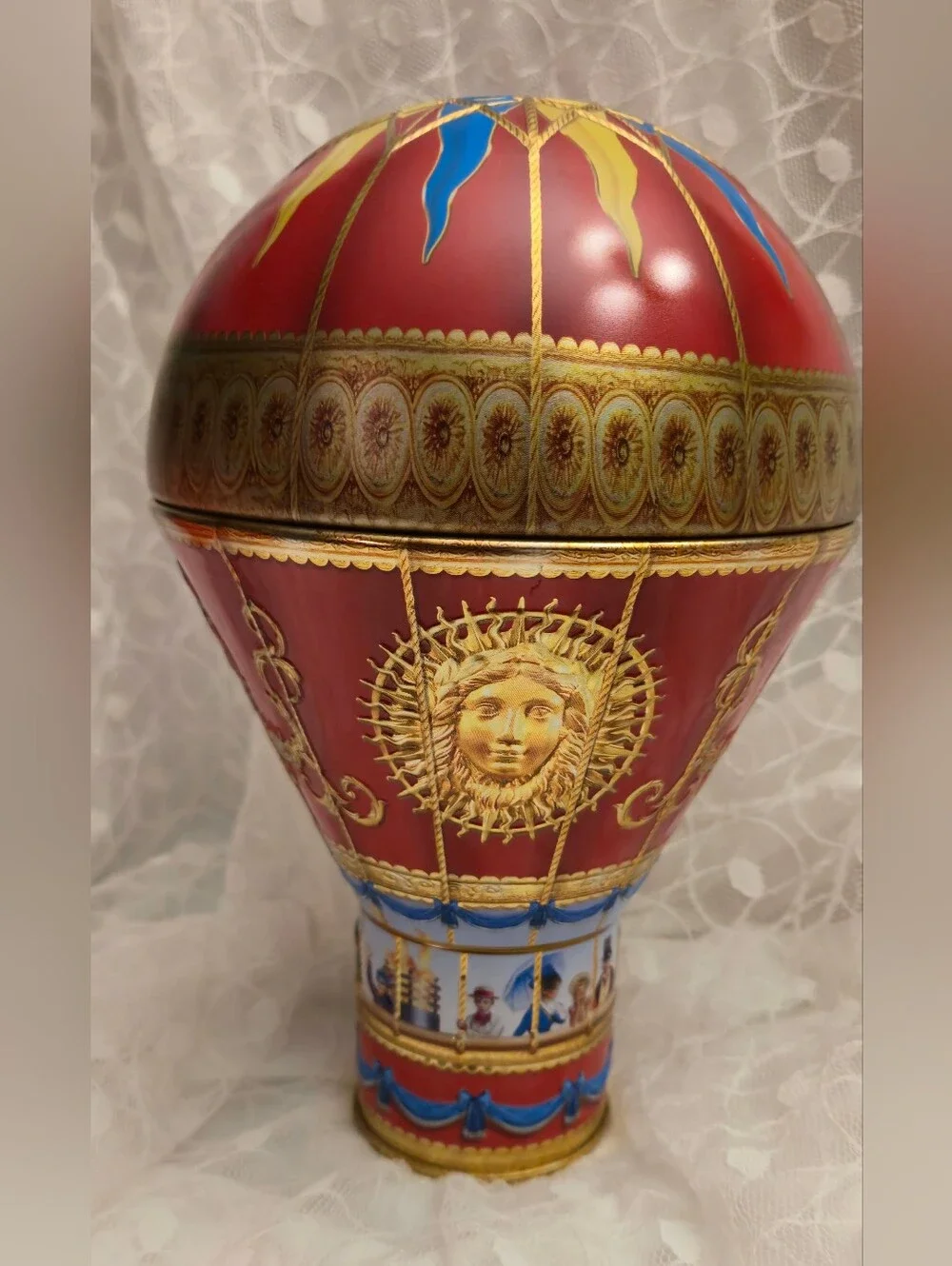 Tin Bank Churchills Victorian Hot Air Balloon Red Adrian Chesterman Made in UK